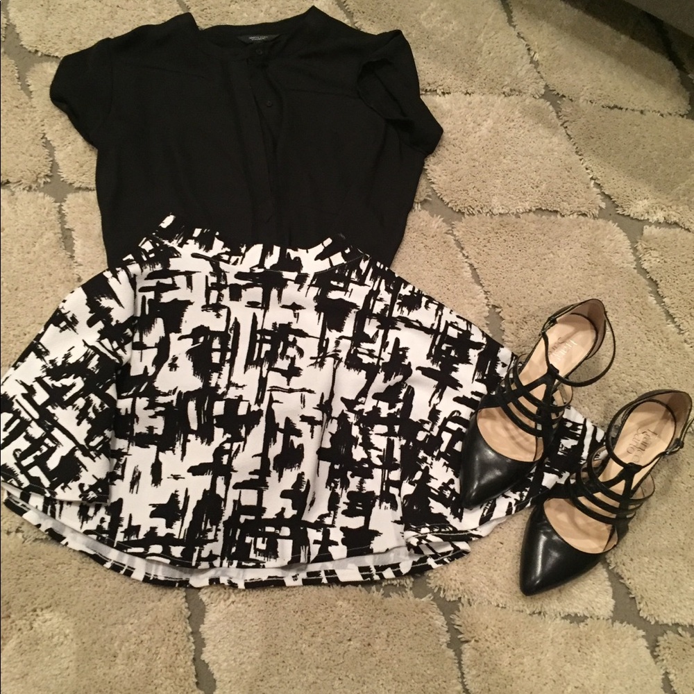 XS-S Black and white Skater Skirt